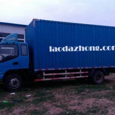 紅山區(qū)大貨車3噸黃牌6米8的廂式貨車